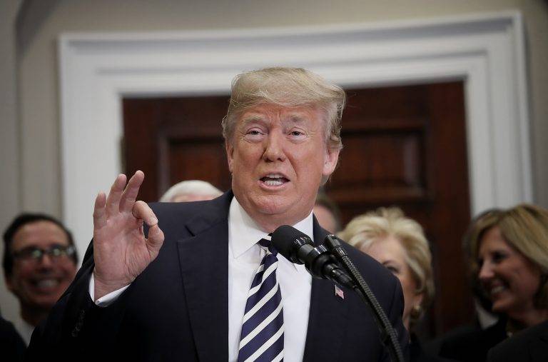 Donald Trump ameninţă cu noi taxe pe importurile chinezeşti