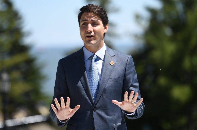 Parlamentul canadian își suspendă activitatea. Premierul Trudeau e în carantină