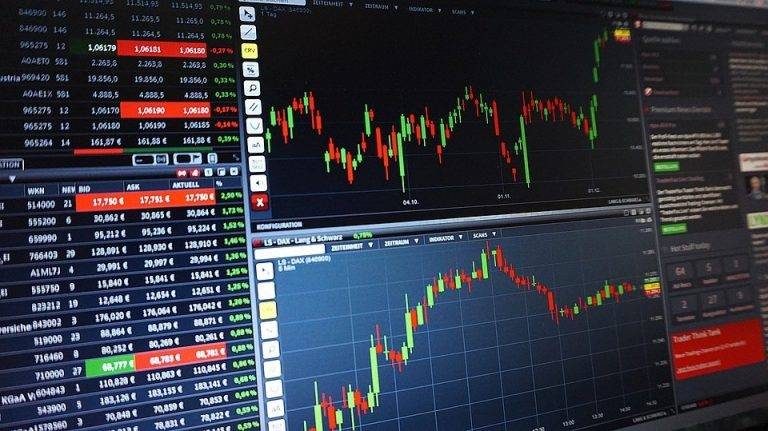 Indicii ROBOR s-au apreciat la un nivel comparabil cu cel din august