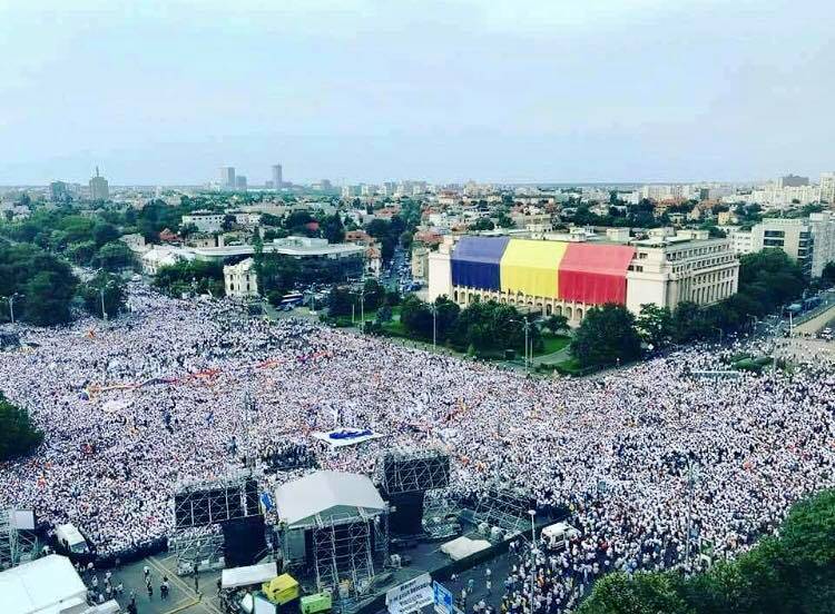 PSD și ALDE protestează împotriva susținătorilor ”statului paralel”