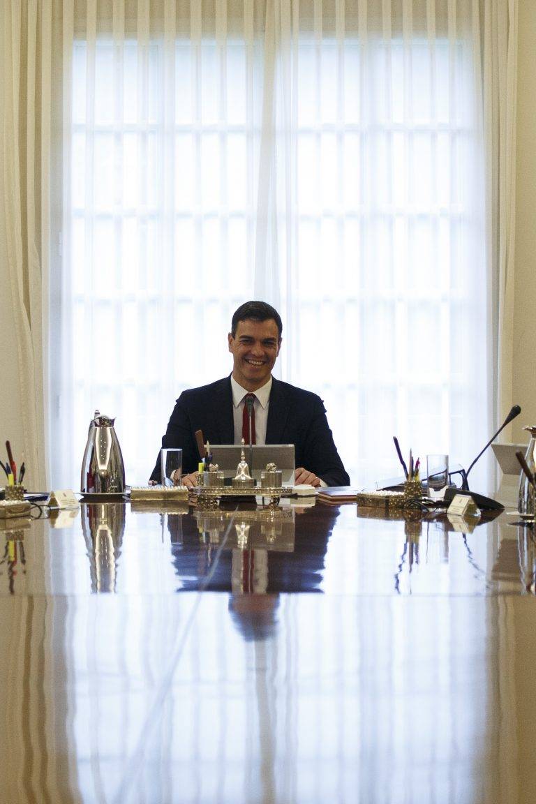 O tranziție lin executată. Noul prim-ministru spaniol, Pedro Sánchez, a adunat o echipă credibilă