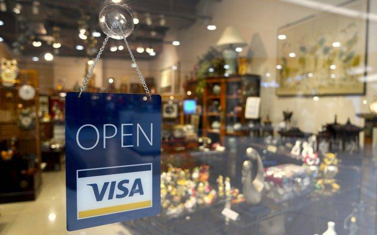Rețeaua de carduri Visa a căzut în unele zone din Europa