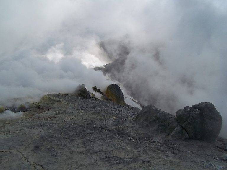 Explozie vulcanică nimicitoare în Guatemala
