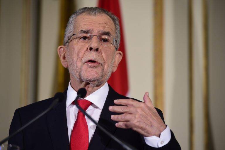 Preşedintele Austriei critică propunerile guvernului privind acordarea azilului în UE