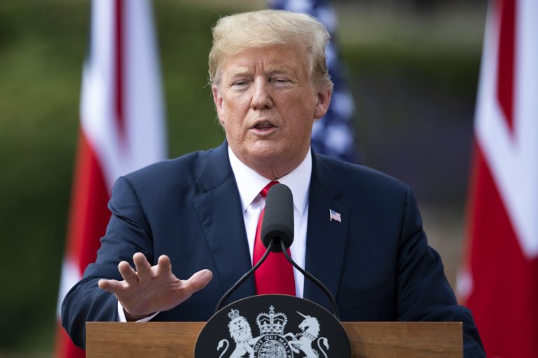 Președintele Donald Trump a amenințat cu retragerea SUA din Organizația Mondială a Comerțului