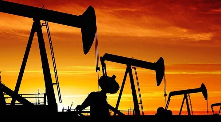Două stații de petrol din Arabia Saudită, lovite într-un atac cu drone