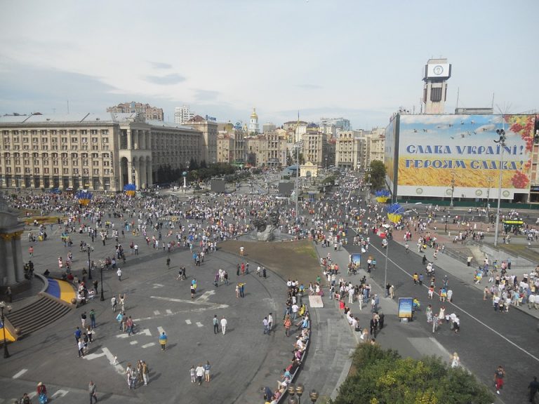 Ucraina măreşte preţul la gaze şi obţine un nou acord cu FMI