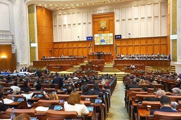 Cartea dificilă a opoziției: moțiunea de cenzură