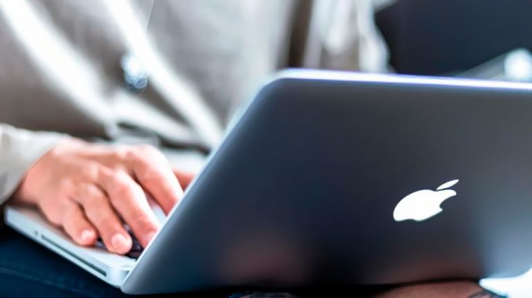 Critici vitriolante. Șeful Apple cere jucătorilor să-și asume vina pentru haosul de pe Internet