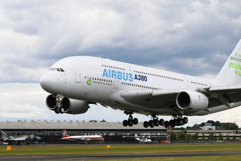 Administrația Trump amenință UE cu taxe vamale suplimentare ca răspuns la subvențiile Airbus