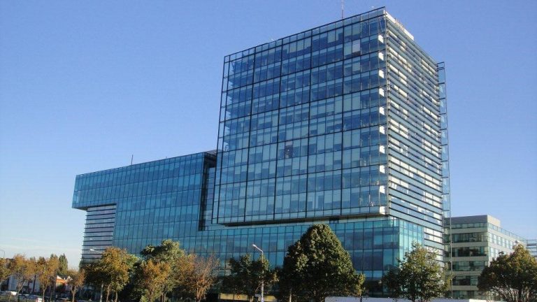 Creștere semnificativă a comenzilor noi din industria prelucrătoare pe 11 luni din 2018