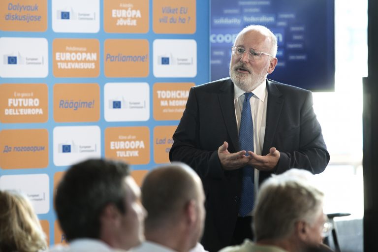 Timmermans îi cere lămuriri lui Dăncilă despre ordonanța recursului în anulare