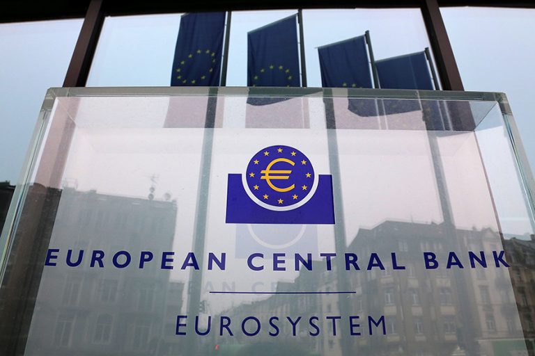 Economia globală rulează cu viteză redusă, la noi creșterea sfidează conjunctura