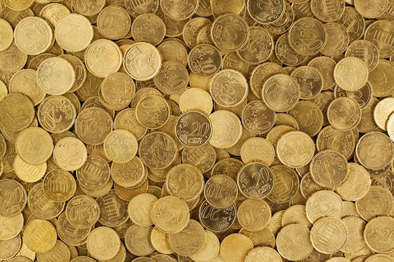Frauda TVA ar costa țările UE între 30 și 60 de miliarde de euro în fiecare an
