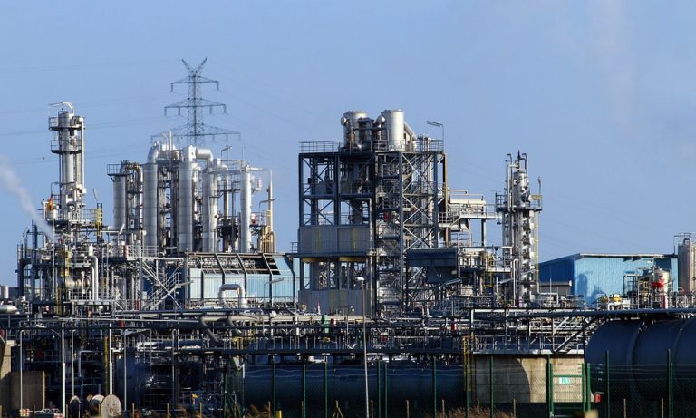 Emisiile de dioxid de carbon ale sectorului energetic din UE au scăzut cu 12%