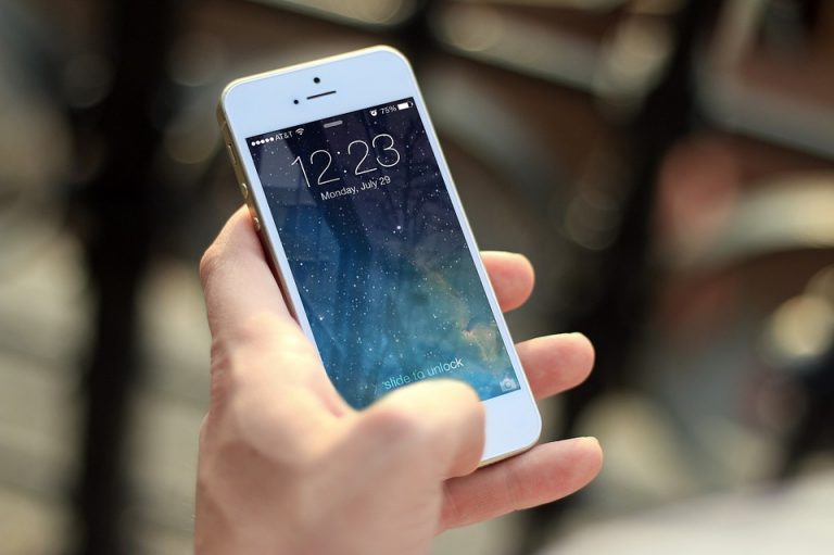 Vânzările de smartphone-uri au ajuns la 522 miliarde de dolari în 2018