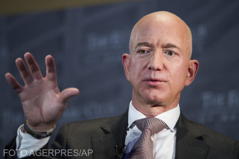 Jeff Bezos acuză editorul National Enquirer de șantaj