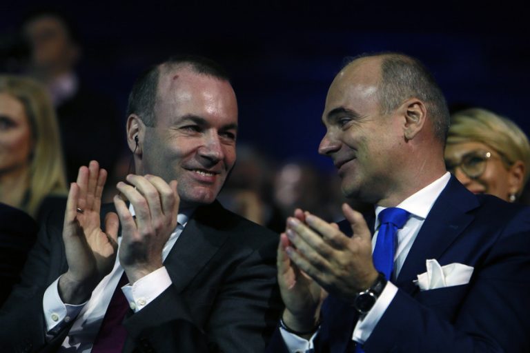 Scopul aprozarelor lui Dragnea: 6 milioane de români să plece din țară