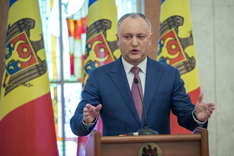 Prima zi după suspendare: Dodon dorește convocarea de urgență a Consiliului Suprem de Securitate