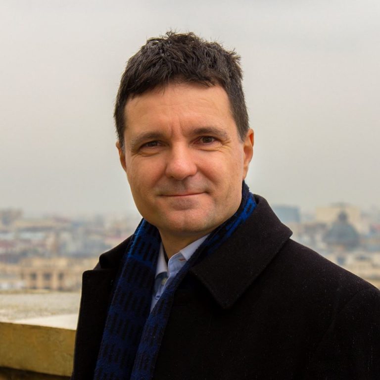 Nicușor Dan s-a reînscris în USR