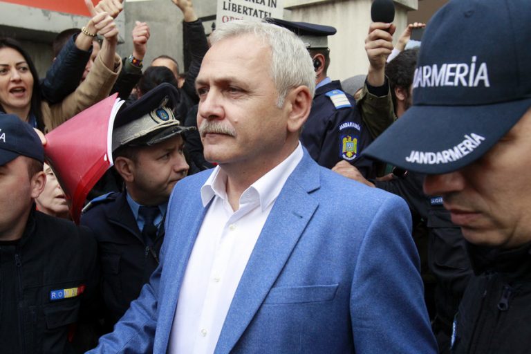 Poliția recunoaște că a cerut parola pentru intrarea în Târgoviște