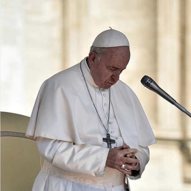 Papa, despre avort: “E îngăduit să angajezi un asasin pentru a rezolva o problemă?”