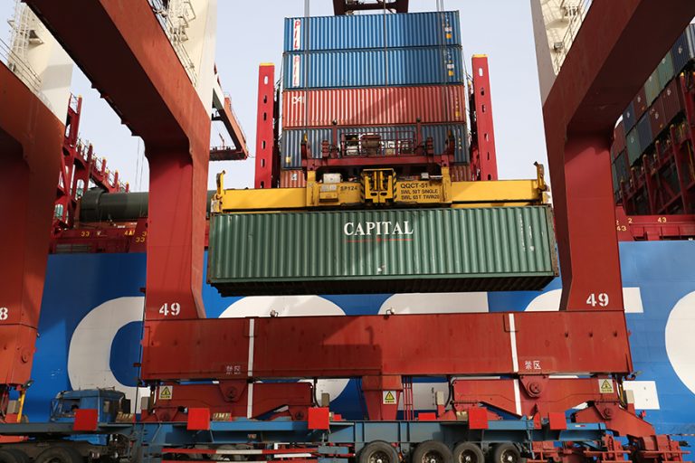 Deficit comercial de 5 miliarde de euro, în primele 4 luni ale lui 2019