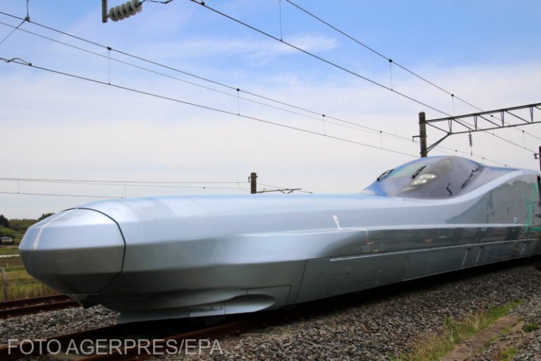 Japonia testează cel mai rapid tren din lume