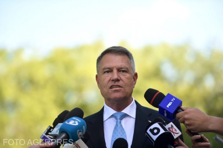 Ce avere are Iohannis: Cinci case și cont în bancă de 250.000 lei