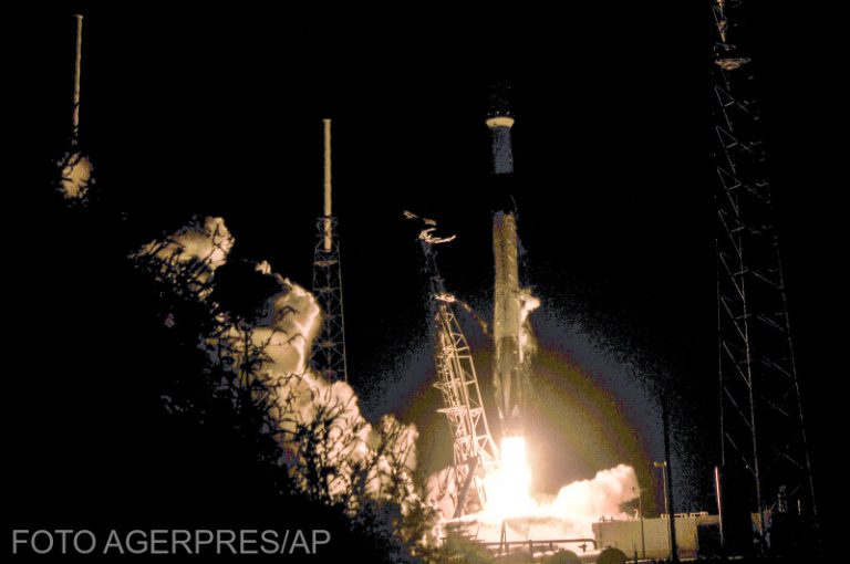 SpaceX a lansat primii sateliți ce vor furniza internet rapid și ieftin