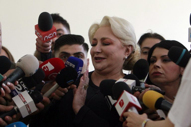 Dăncilă, după discuția cu Iohannis: “Îmi voi duce mandatul în continuare”
