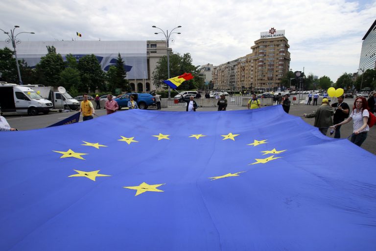 Nu vă lăsați păcăliți! În campania pentru europarlamentare s-a discutat tocmai  despre Europa