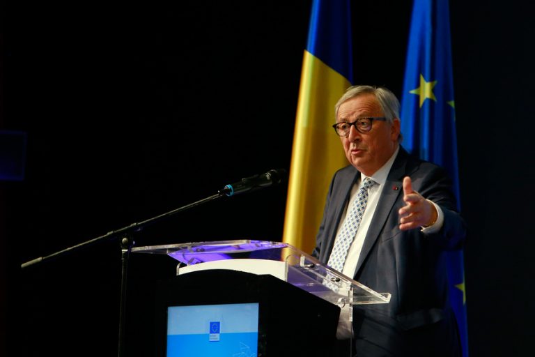 Transferarea atribuțiilor unor comisari, între care și Corina Crețu, blocată de Consiliul European