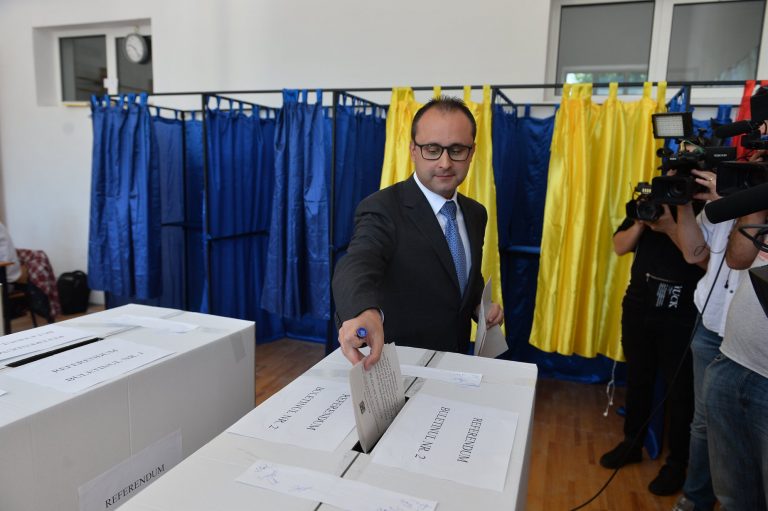Bușoi și-a dat demisia de la șefia PNL București. Două ședințe importante pentru liberali