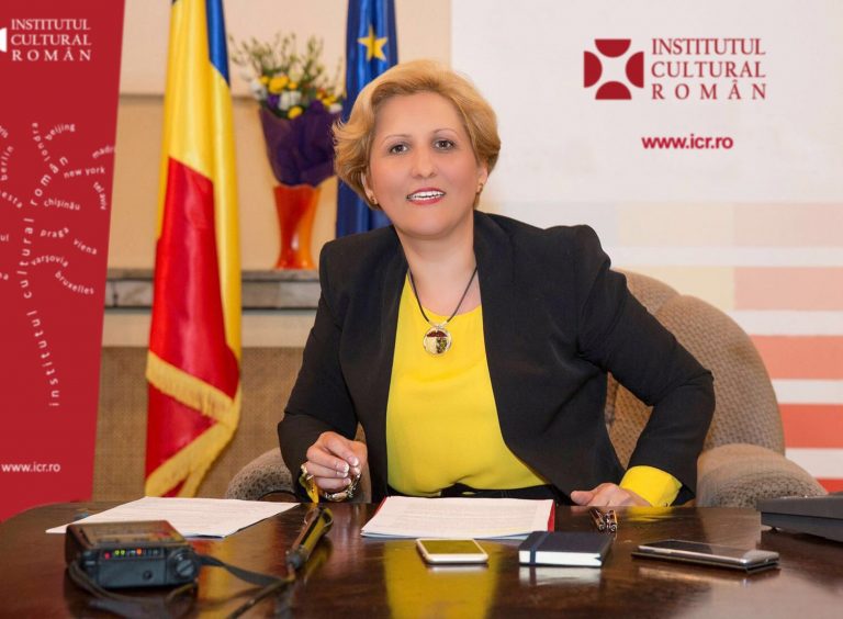 Liliana Țuroiu, președintele Institutului Cultural Român, vrea să ajungă printr-o serie de artificii director al ICR Bruxelles
