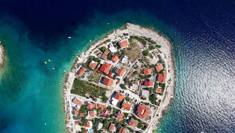 Temperaturi-record | Alerte de călătorie emise de MAE pentru două mari destinații turistice