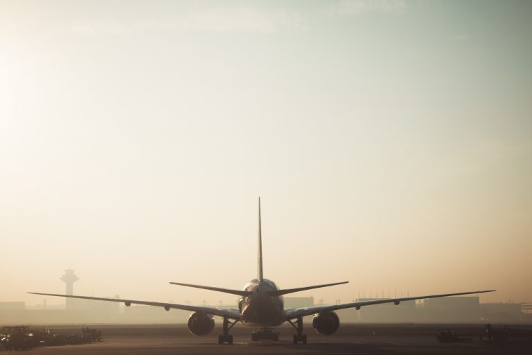Aeroportul saudit care a devenit ținta preferată a rebelilor huthi
