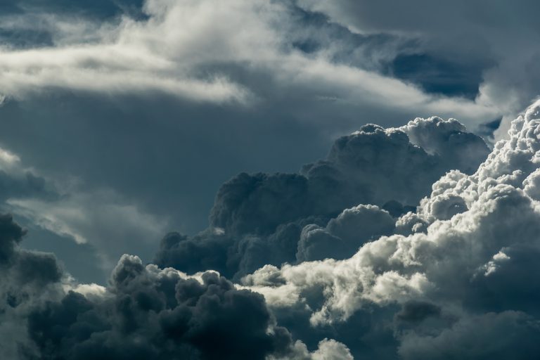 România, sub informare meteo de disconfort termic și instabilitate atmosferică. În București, 34 de grade