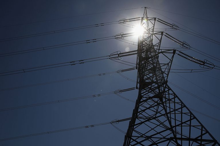 Avertisment: Hidroelectrica riscă să piardă un miliard de lei