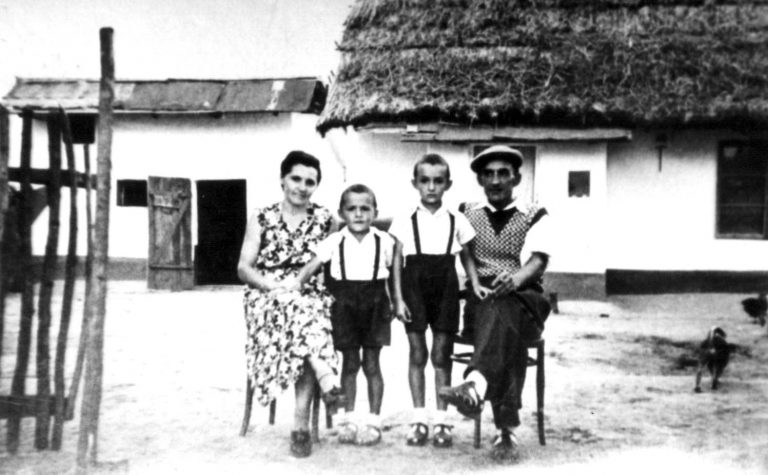 „Ne-am trezit cu soldații la poartă”. Un coșmar de Rusalii: 68 de ani de la deportările în Bărăgan