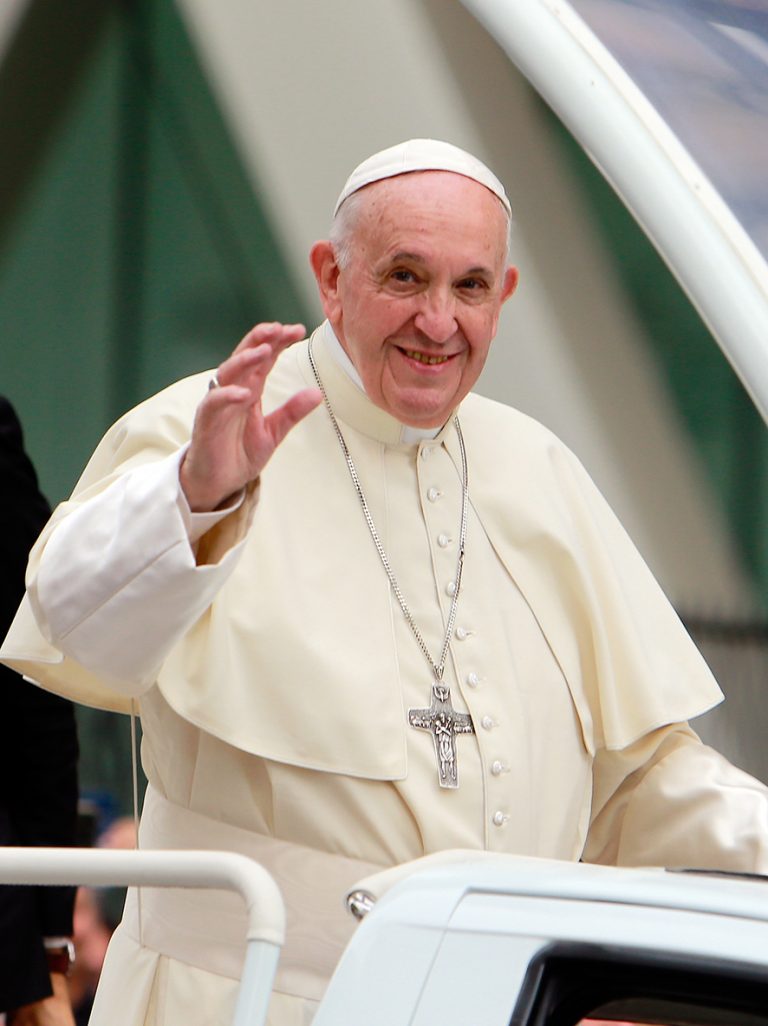 Papa Francisc va cere abolirea armelor nucleare în cadrul vizitei oficiale în Japonia
