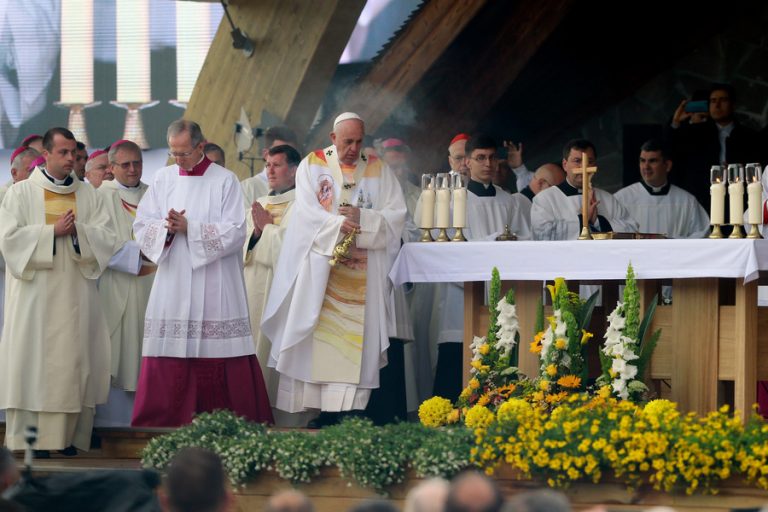 LIVE Papa Francisc: Suveranul Pontif a revenit în București