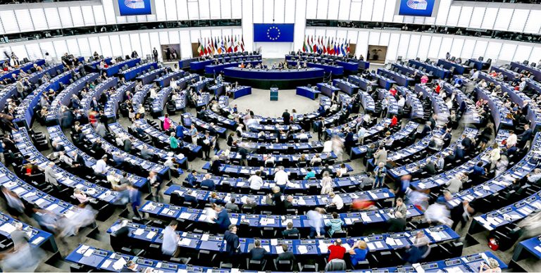 Parlamentul European ratifică acordul de Brexit