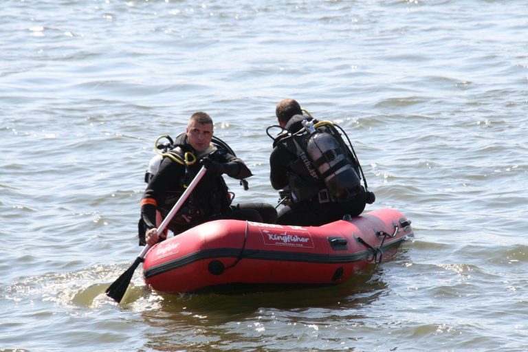 Poliţiştii de frontieră români au salvat peste 400 de persoane în pericol de înec în Marea Egee