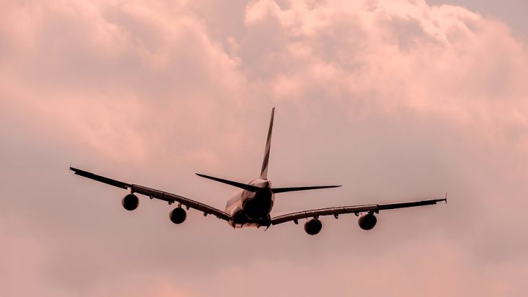 Trafic aerian în creștere pe aeroporturile din București