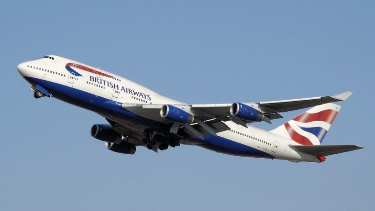 British Airways riscă o amendă de 230 de milioane de dolari