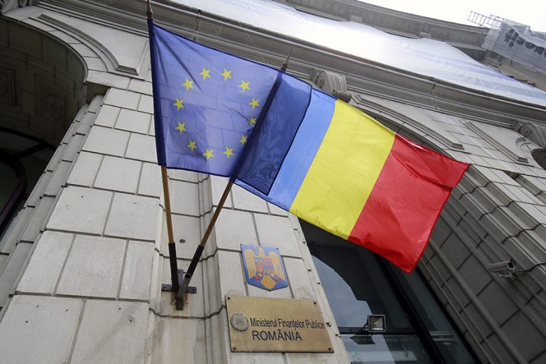 Comisia Europeană acceptă planul MFP de reducerea treptată a deficitului bugetar