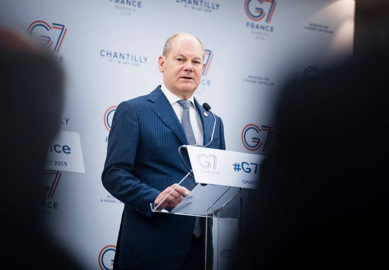 Ministrul german al Finanţelor: Economia germană se va contracta cu 5% anul acesta