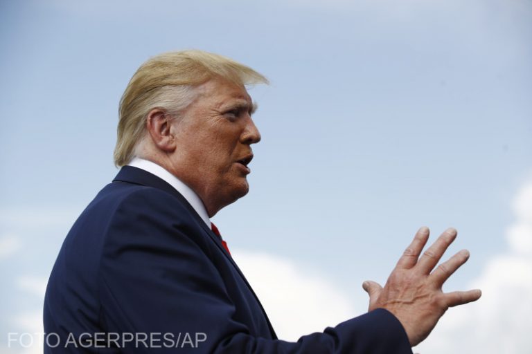 Donald Trump aprobă eliminarea vizelor de călătorie pentru cetăţenii polonezi