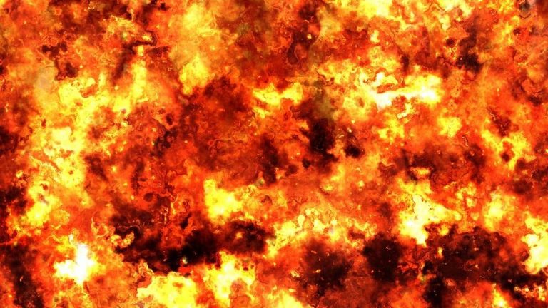 Explozie la Cairo. Bilanţ provizoriu: 17 morţi şi zeci de răniţi